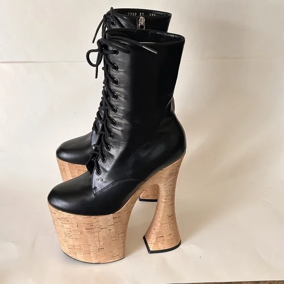GUCCI Women's Black Leather Platform Ankle Zip Boots Size 7 NIB 747749 - Picture 5 of 14